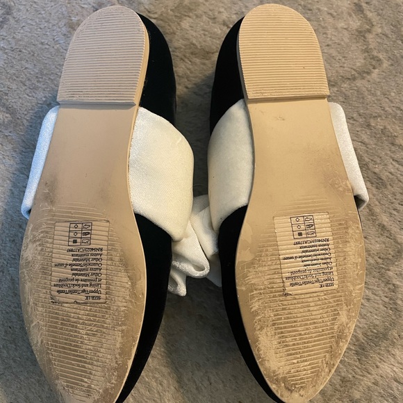 EUC Janie & Jack Velvet black and white mary Jane’s size 1 - Picture 2 of 4